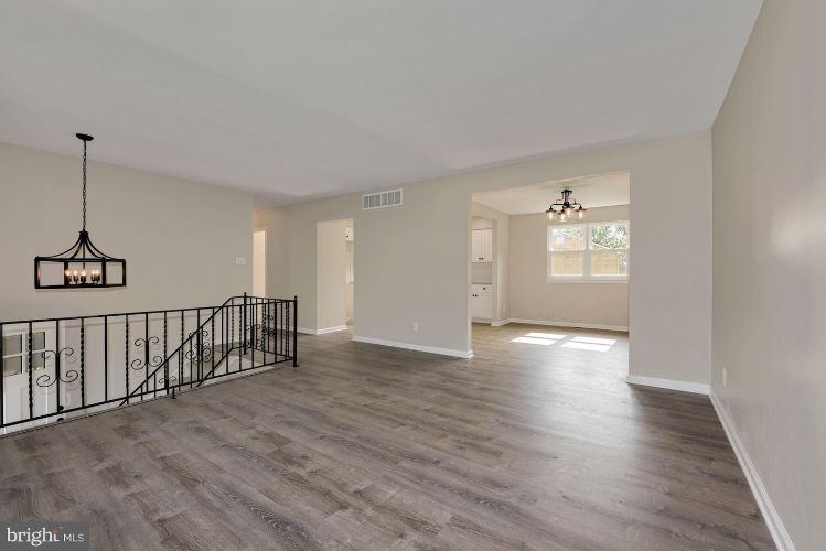 Open flooring and railing