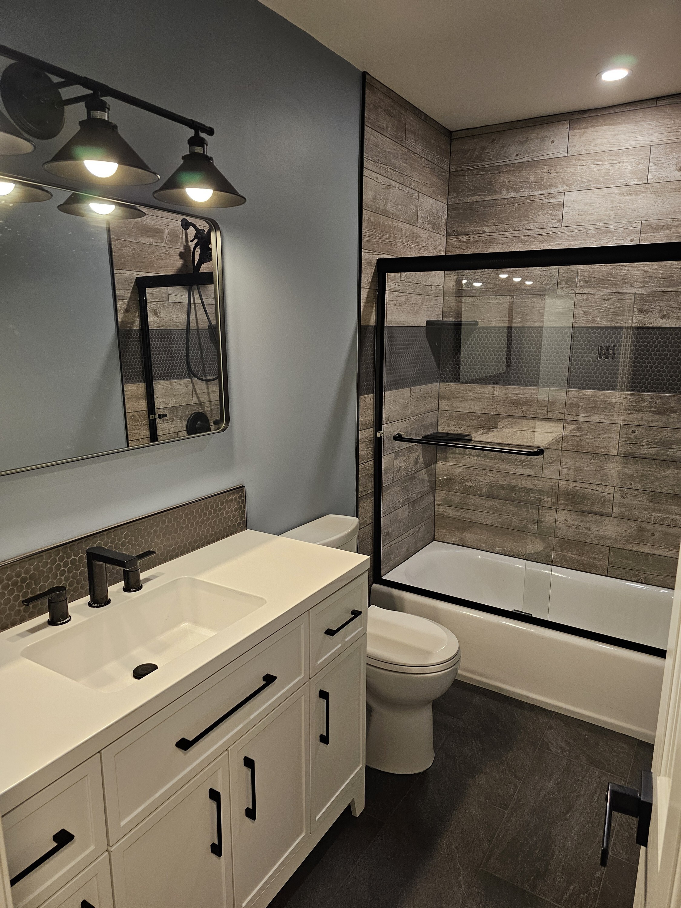 bathroom-woodtile-shower